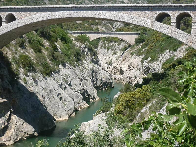 Les Gorges de l’Hérault : Aventure et Découverte au Coeur de la Nature